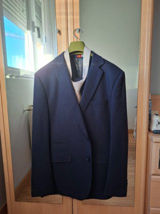 Traje de hombre azul