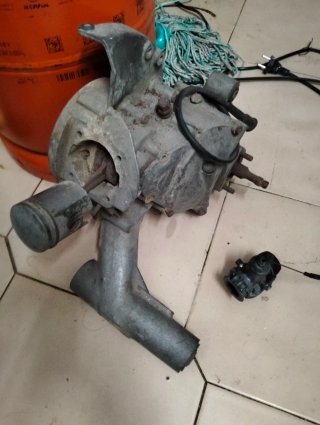 Motor de Vespa y carburador con filtro