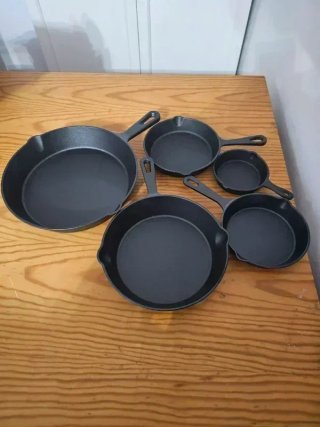 Set de 5 Sartenes de Hierro Fundido