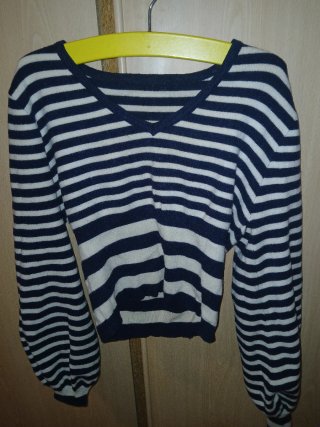 Jersey de rayas azul y blanco