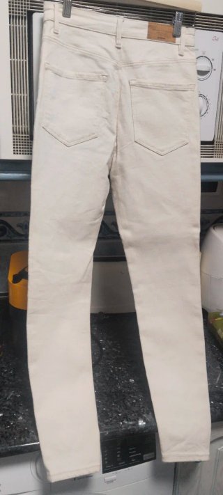 Pantalón Pitillo Beige