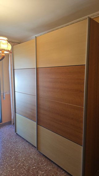 Armario de Dormitorio con Puertas Correderas