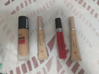 Set de 4 Productos de Maquillaje Deliplus