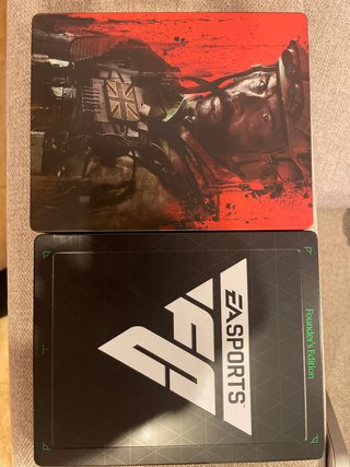 2 Steelbooks: Call of Duty y EA Sports FC