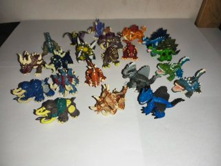 Lotto 20 Personaggi Dinofroz