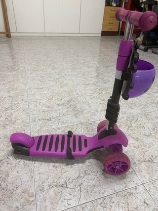 Patinete Infantil de Tres Ruedas Morado