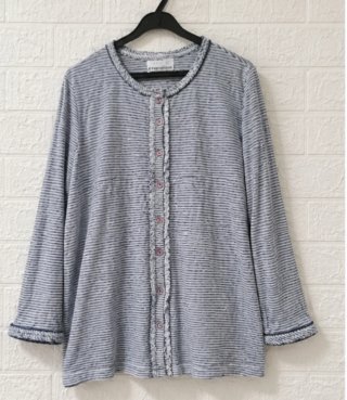 Camiseta de rayas para niña