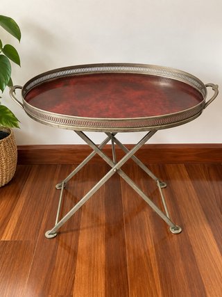 Mesa auxiliar vintage plegable con bandeja extraíb