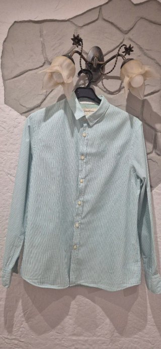 Camisa Stradivarius de rayas