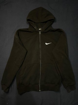 Chaqueta con cremallera Nike negra