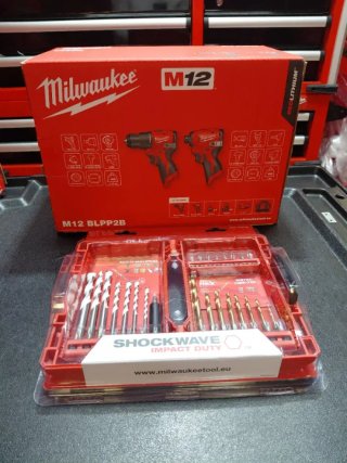 Set Milwaukee M12 BLPP2B y Brocas Shockwave
