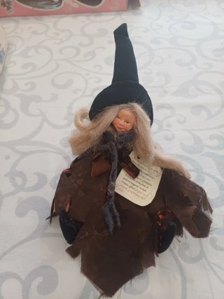 Figura Decorativa de Bruja
