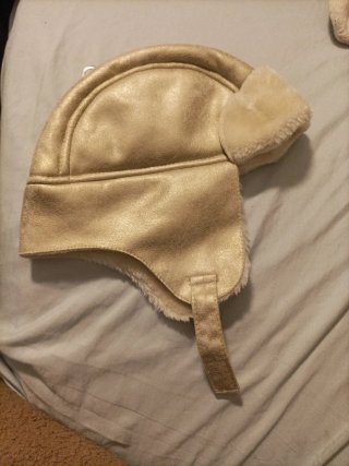 Gorro Estilo Aviador Dorado tengo 3