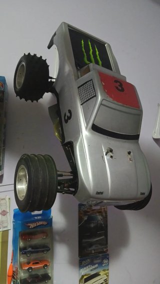 Coche RC Thunder Tiger 1/10 Panda Nitro