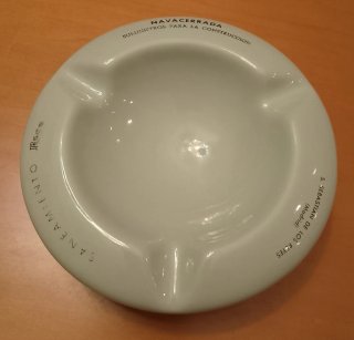 Cenicero de Cerámica Roca