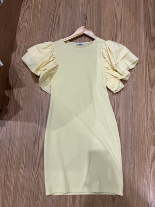 Vestido Amarillo Zara