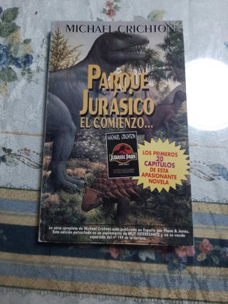 Libro Parque jurásico el comienzo