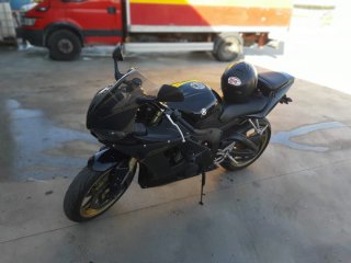 Yamaha YZF R6 Negra