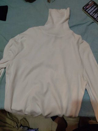Camiseta cuello alto blanca Bershka Talla S