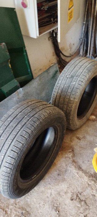 2 Ruedas de coche 235 60 r16