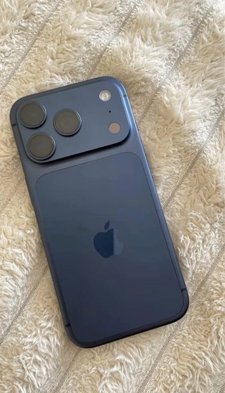 iPhone 17 Pro Max Azul