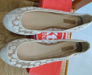 Bailarinas Beige con Estampado Floral
