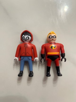 2 Figuras Playmobil Disney Kinder