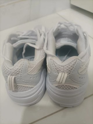Zapatillas New Balance 530 Blancas y Plata
