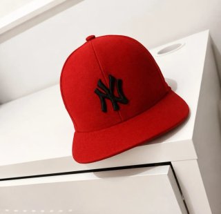 Gorra Roja nem york en perfecto estado sin usar