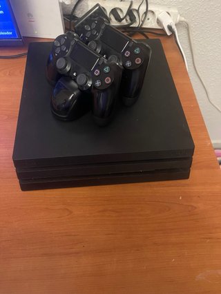PS4 Pro (PlayStation 4 Pro) 1TB