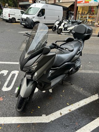 Yamaha XMAX 400 Gris