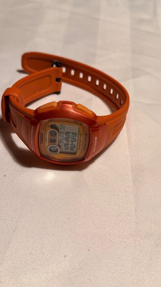 Reloj Casio Naranja