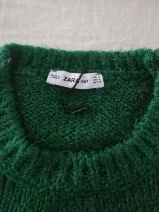 Jersey de punto grueso verde Zara