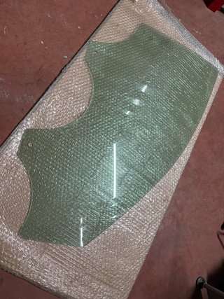 Cristal Puerta Copiloto Seat Ateca