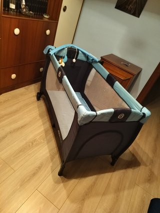 Cuna de viaje con colchón