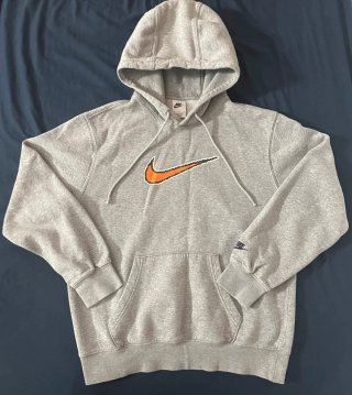 Sudadera Nike Gris con Capucha