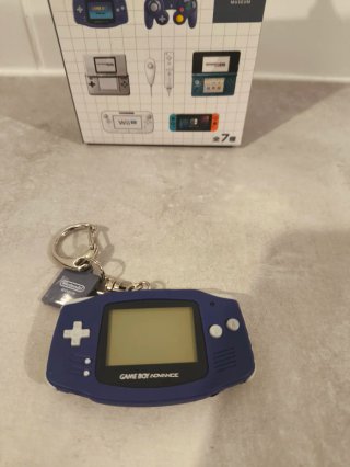 Llavero Nintendo Game Boy Advance