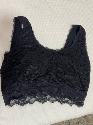 Top de encaje negro