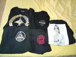Lote de 5 camisetas de marca negras
