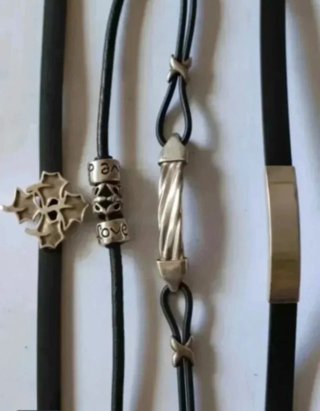 Pulseras de Plata y Látex