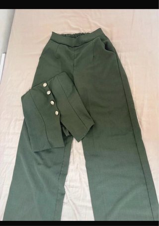 Conjunto Elegante Verde Oliva