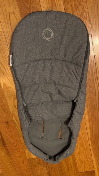 Saco de invierno Bugaboo gris