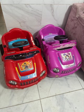 2 Coches Eléctricos Infantiles