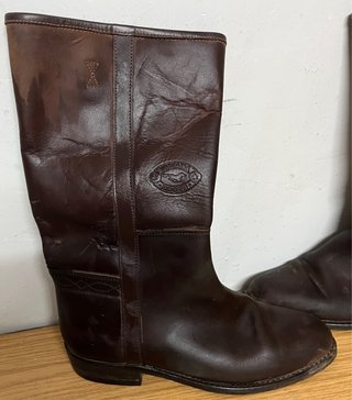 Botas camperas Nevada de piel y Zapatos Castellano