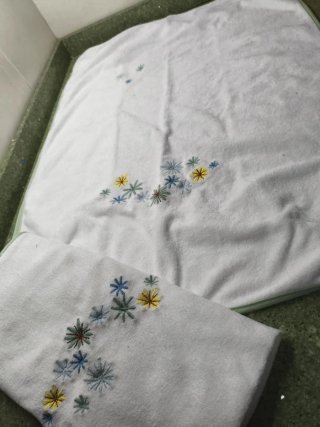 2 Fundas de cambiador blanca con bordados