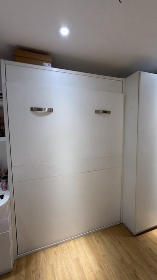 Cama Abatible con Armario Lateral