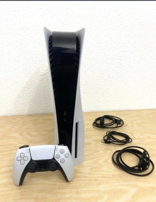 PS5 Slim 1TB (PlayStation 5)