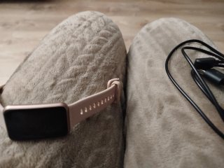 Reloj inteligente con correa rosa