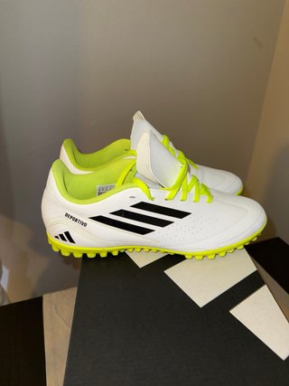 Botas de fútbol sala Adidas blancas y verde
