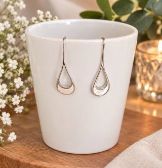 Pendientes de gota plateados